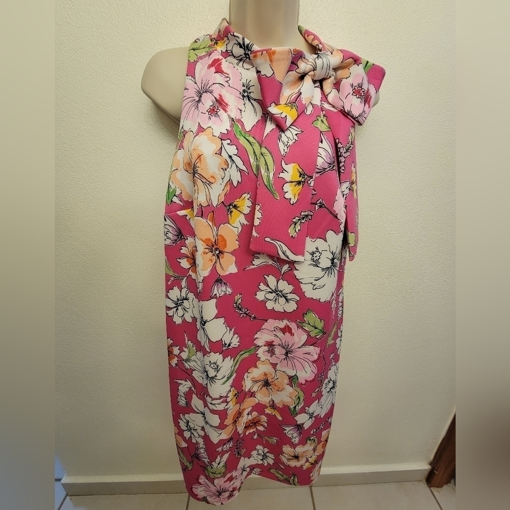 Shelby & Palmer Sleeveless Sheath Dress with Bow